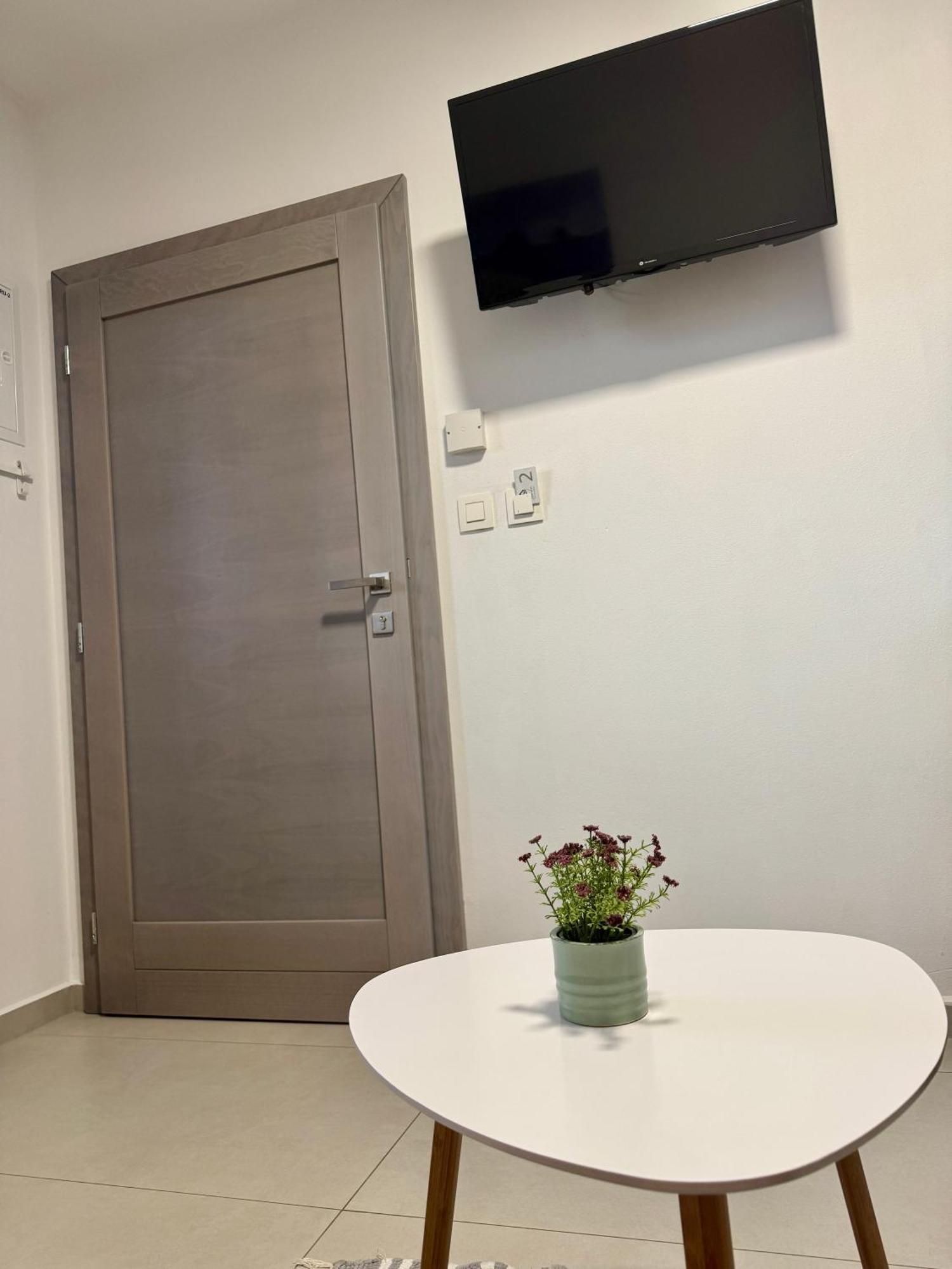 Apartmány TAMKA Vrbov Exterior foto